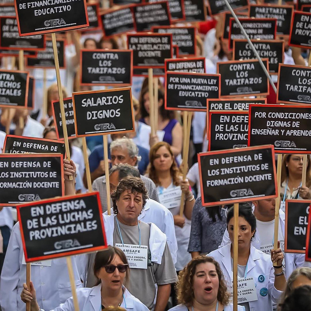 Estanislao Santos fotógrafo | Registro fotográfico: Escena de calle en América Latina