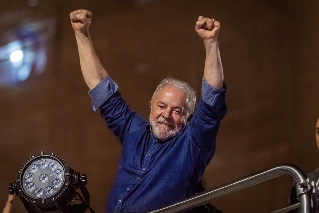 Estanislao Santos fotógrafo | Registro fotográfico: Lula Da Silva frente a la multitud en Brasil