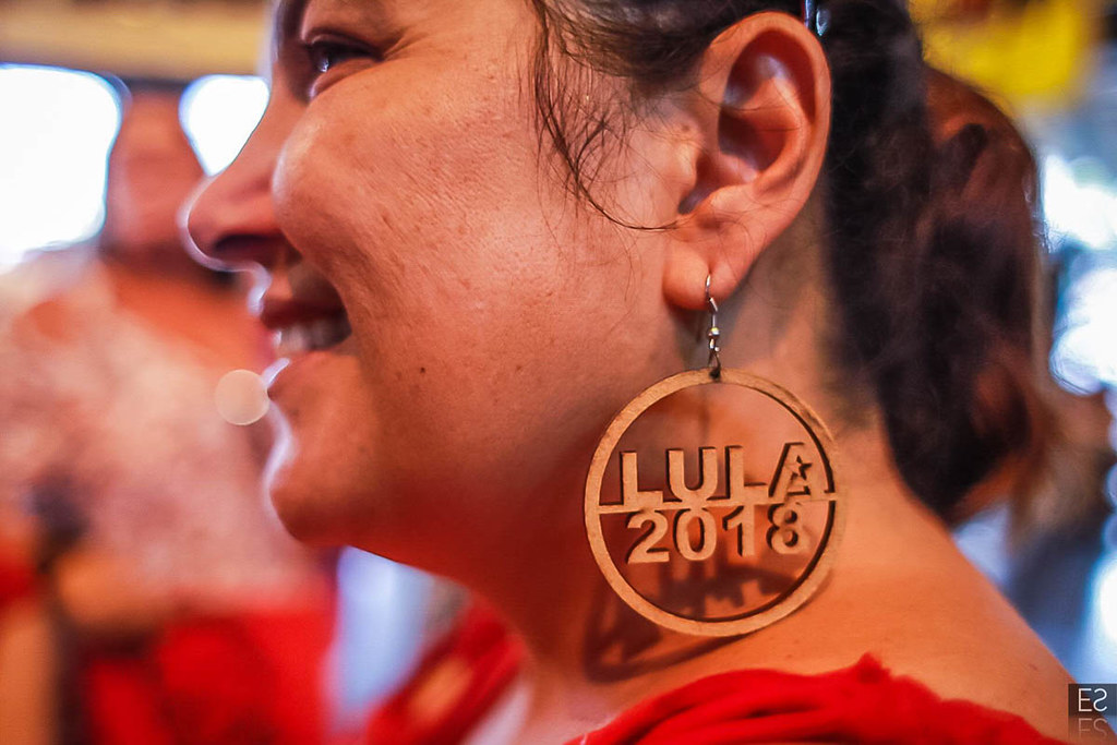 Estanislao Santos fotógrafo | Registro fotográfico: Lula Da Silva con simpatizantes en Brasil