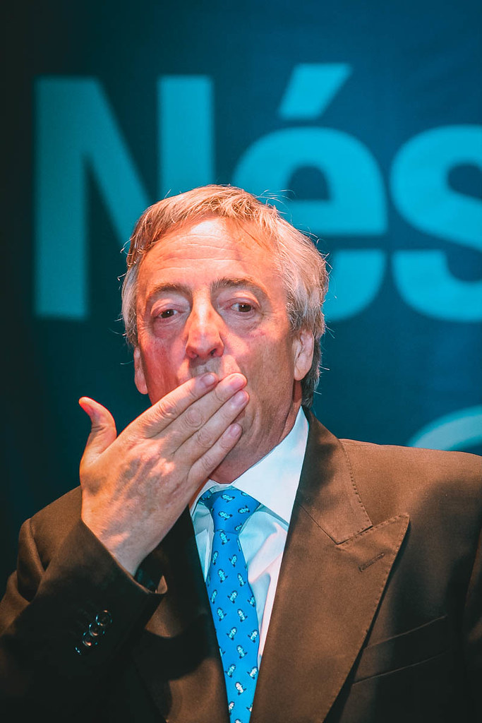 Estanislao Santos fotógrafo | Registro fotográfico: Néstor Kirchner en movilización en Argentina